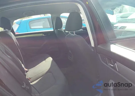 2013 Volkswagen Passat 2.5L S из США, поврежденный, VIN 1VWAP7A3XDC126370